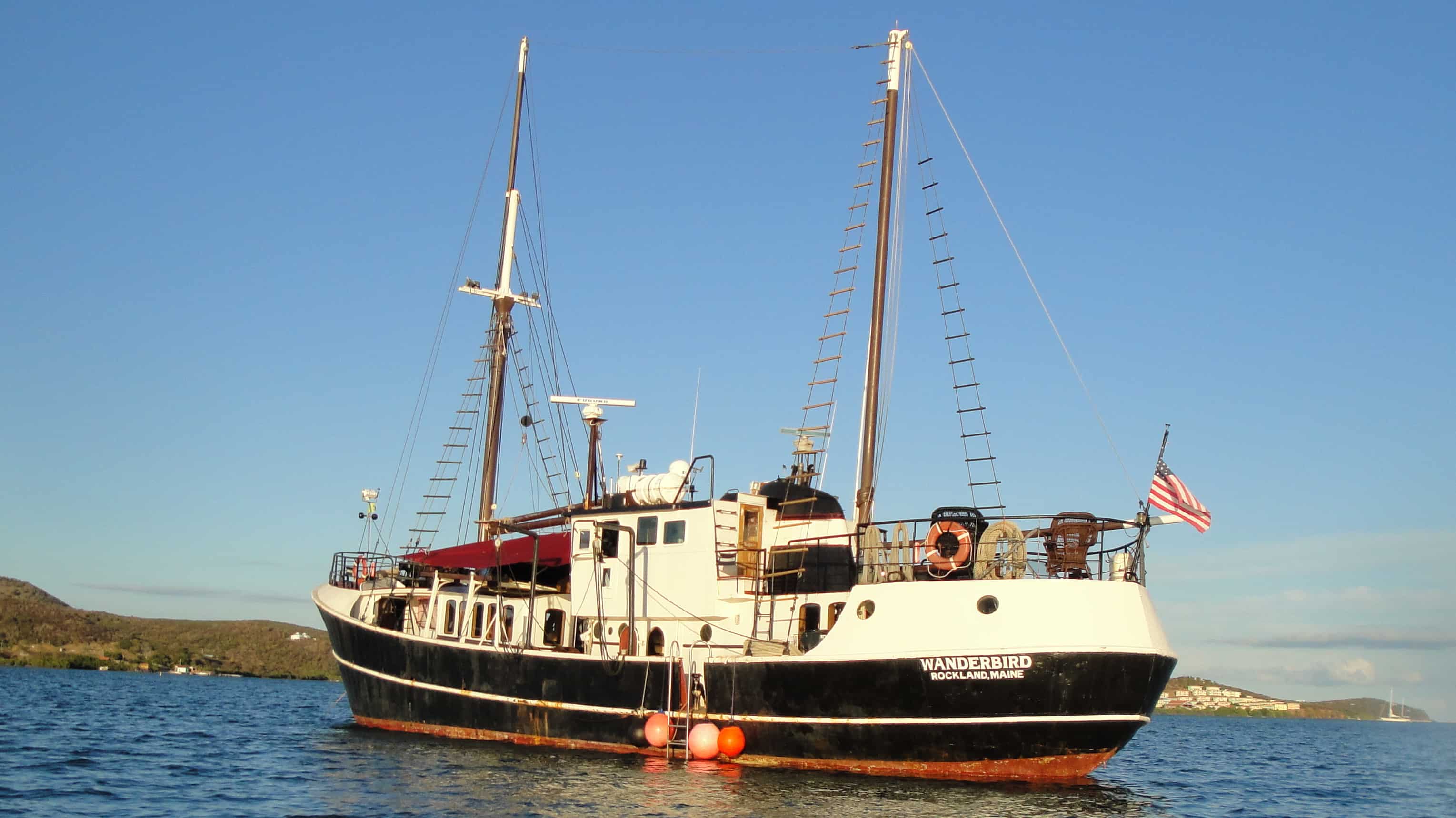 Life at Sea; Culebra to Massachusetts Aboard the Wanderbird