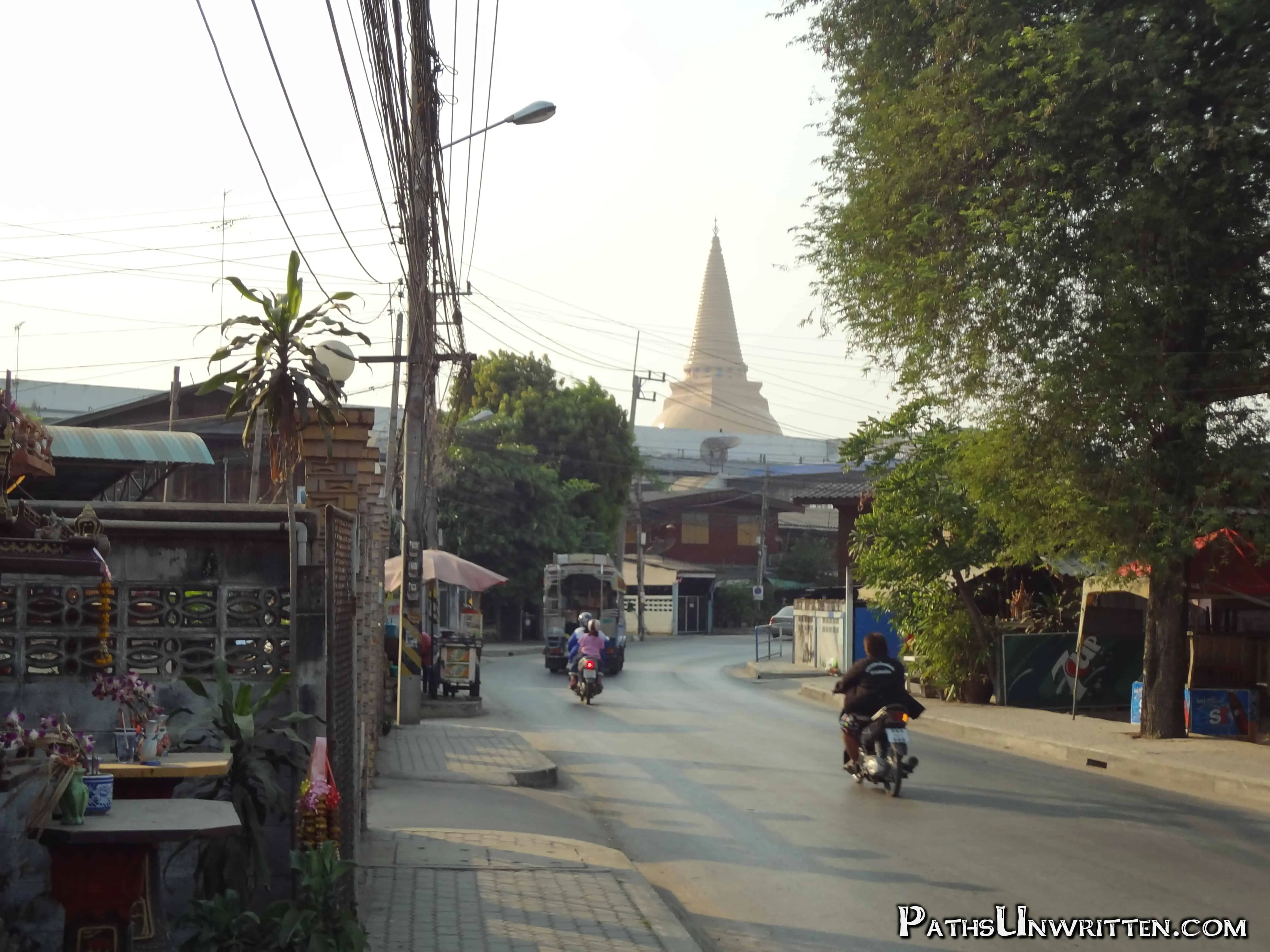 Phra Pathom Chedi In Nakhon Pathom Thailand Paths Unwritten