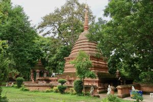 The stupa at Wat Moo Boon.