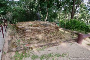 Remains of an ancient stupa at Wat Ku Din Khao.