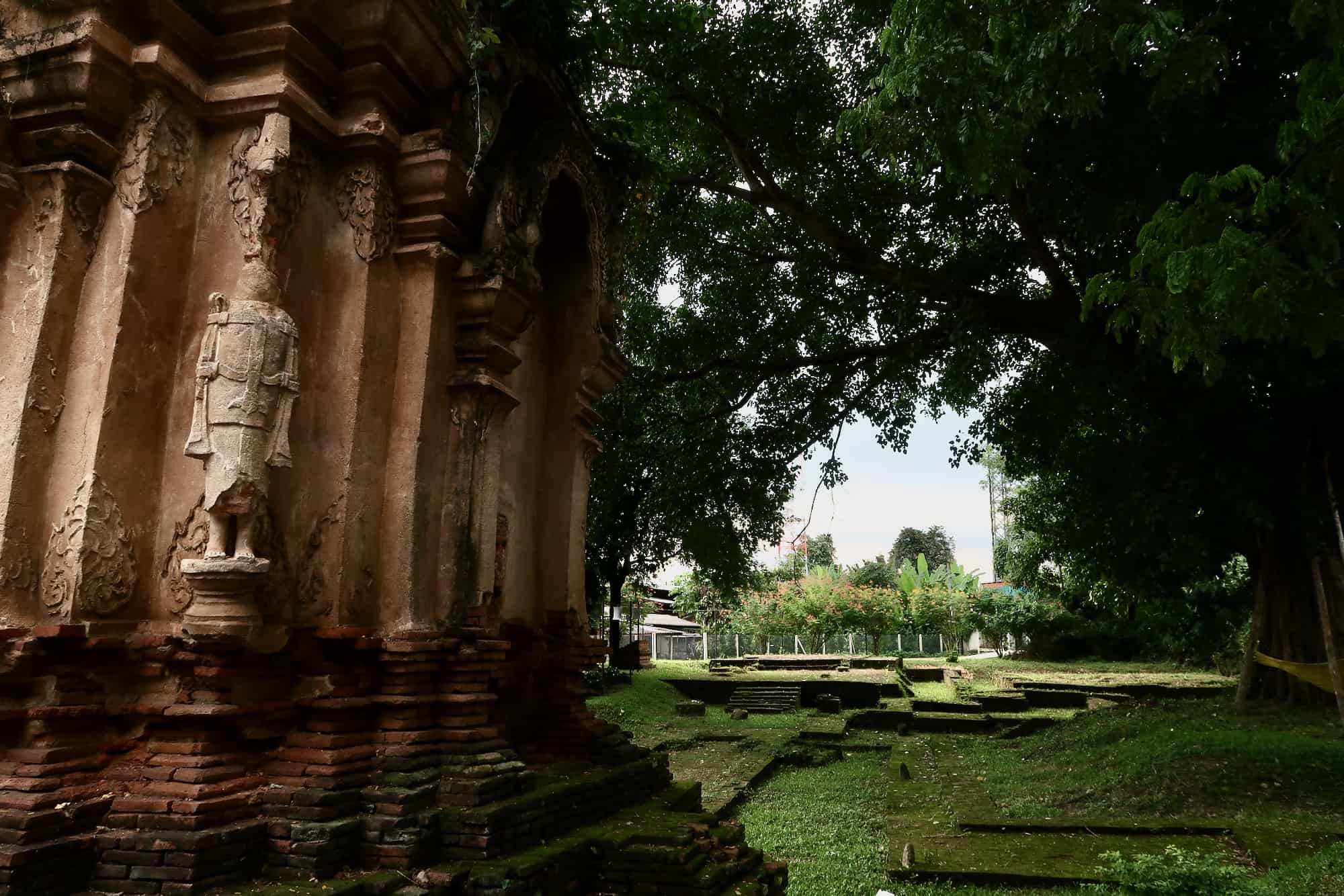 Ku Chao Ya Suta: Ancient Lampang’s Ruined Temple