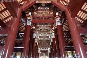 The wooden interior of Wat Lok Moli.