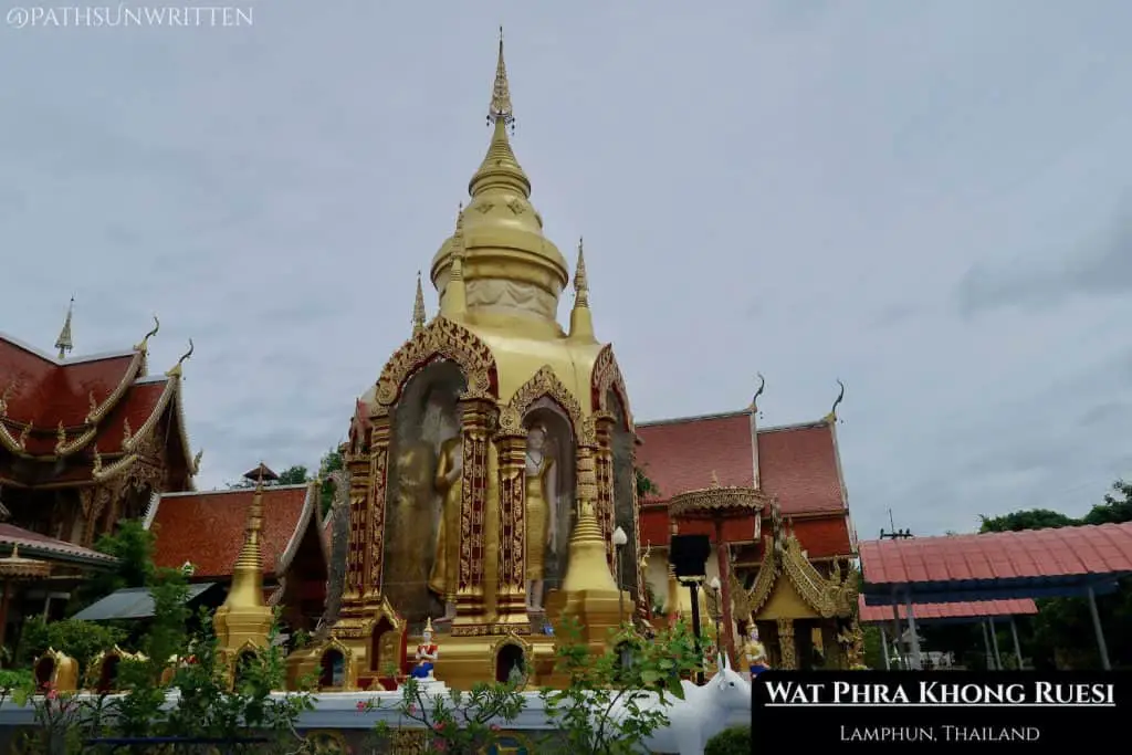 The unique stupa of Wat Phra Khong Ruesi.