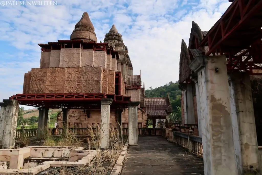 These towers appear more similar to Thai stupas than Khmer prangs