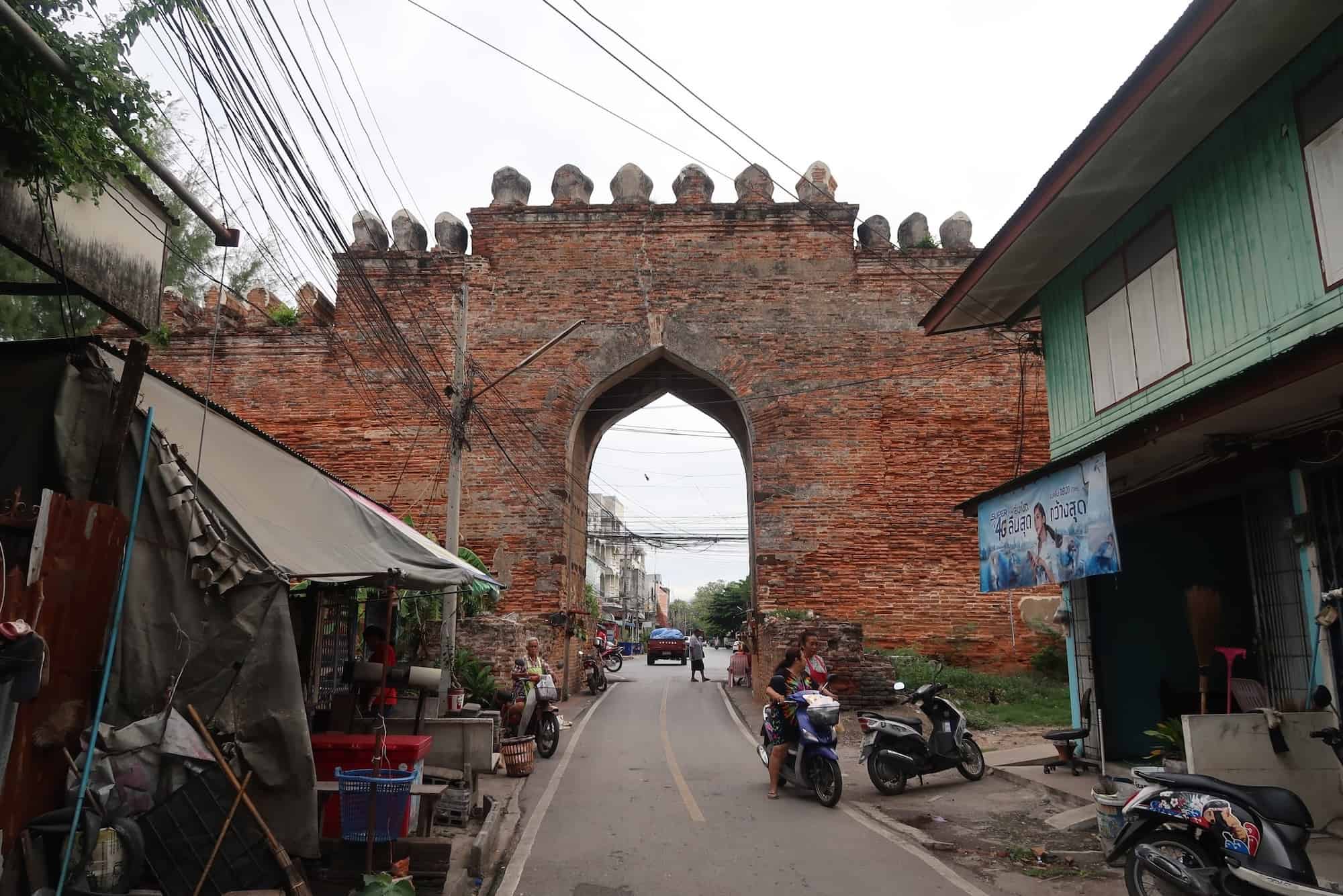 Ancient Thailand’s Top 10 City Walls: An Archaeological Travel Guide